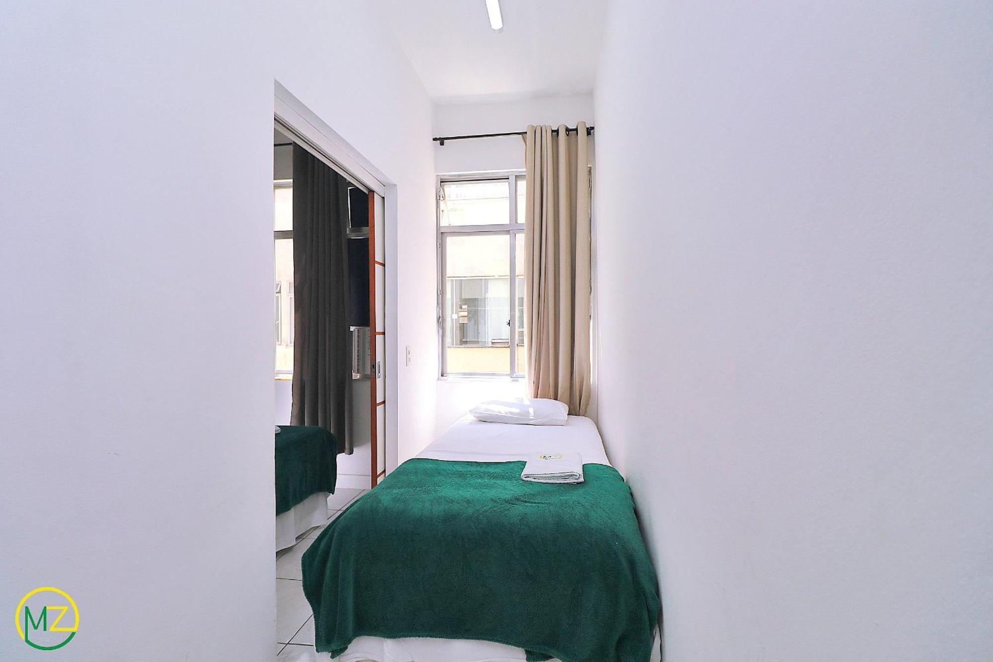 Sala e quarto simples e silencioso para 4 pessoas em Copacabana! Rio de Janeiro Exterior foto