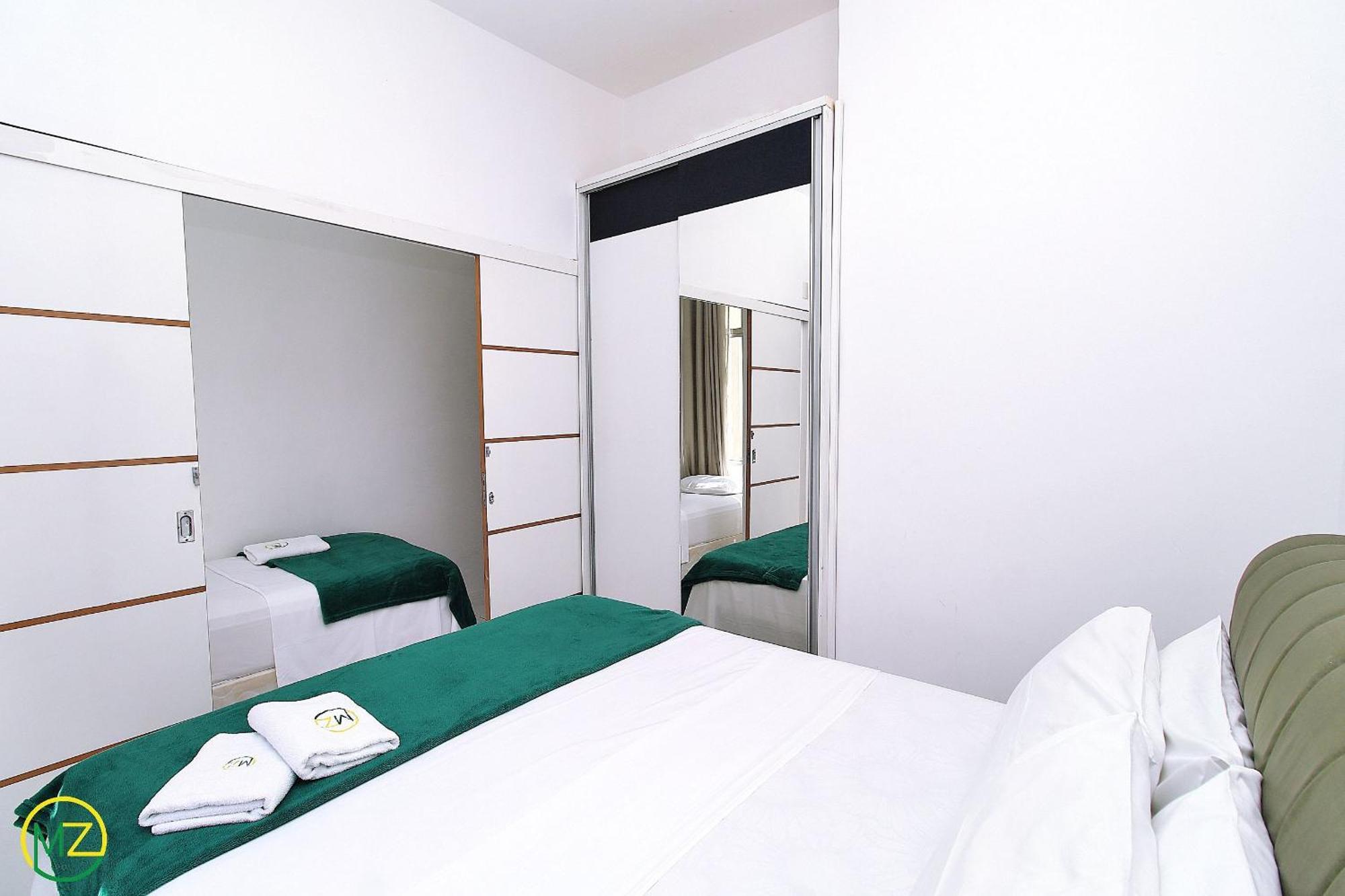 Sala e quarto simples e silencioso para 4 pessoas em Copacabana! Rio de Janeiro Exterior foto